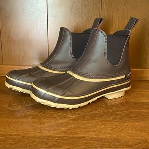 ✨ Baffin ankle waterproof Chelsea duck boot